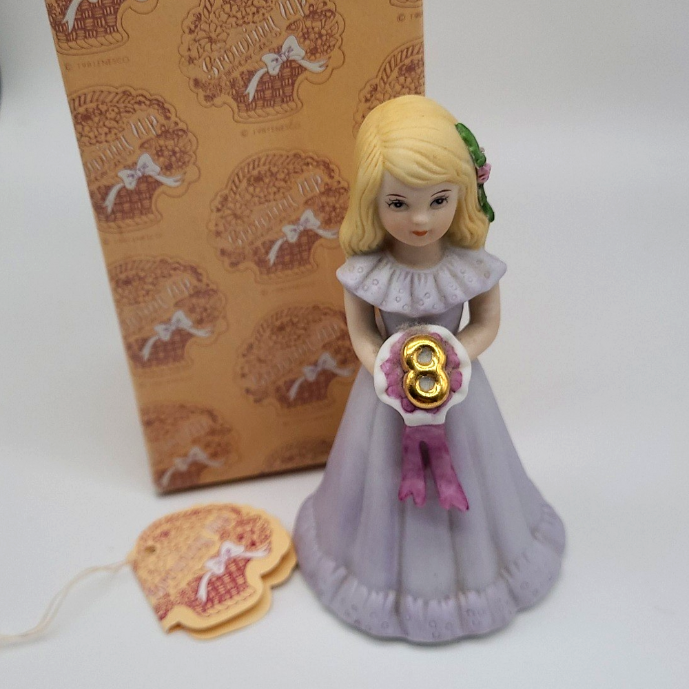 VTG 1981 Enesco Growing Up Birthday Girls Age 8 Blonde Figurine Box Tag E-2308